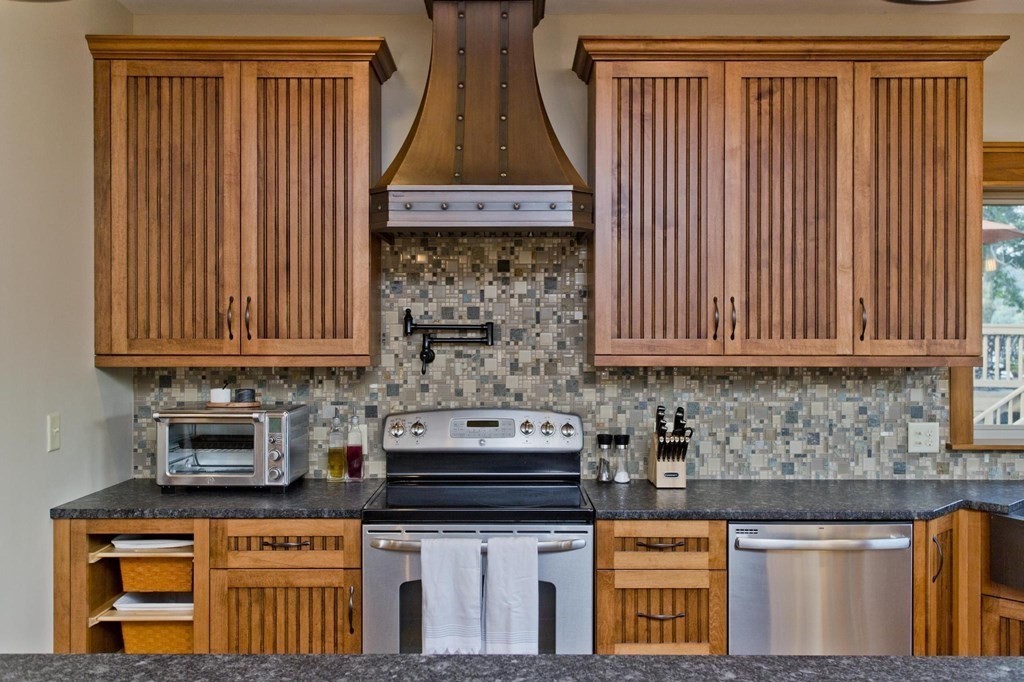 105 Sandy Beach Road Holland, MA 01521 - Photo 14 of 41