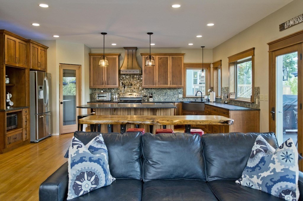 105 Sandy Beach Road Holland, MA 01521 - Photo 20 of 41