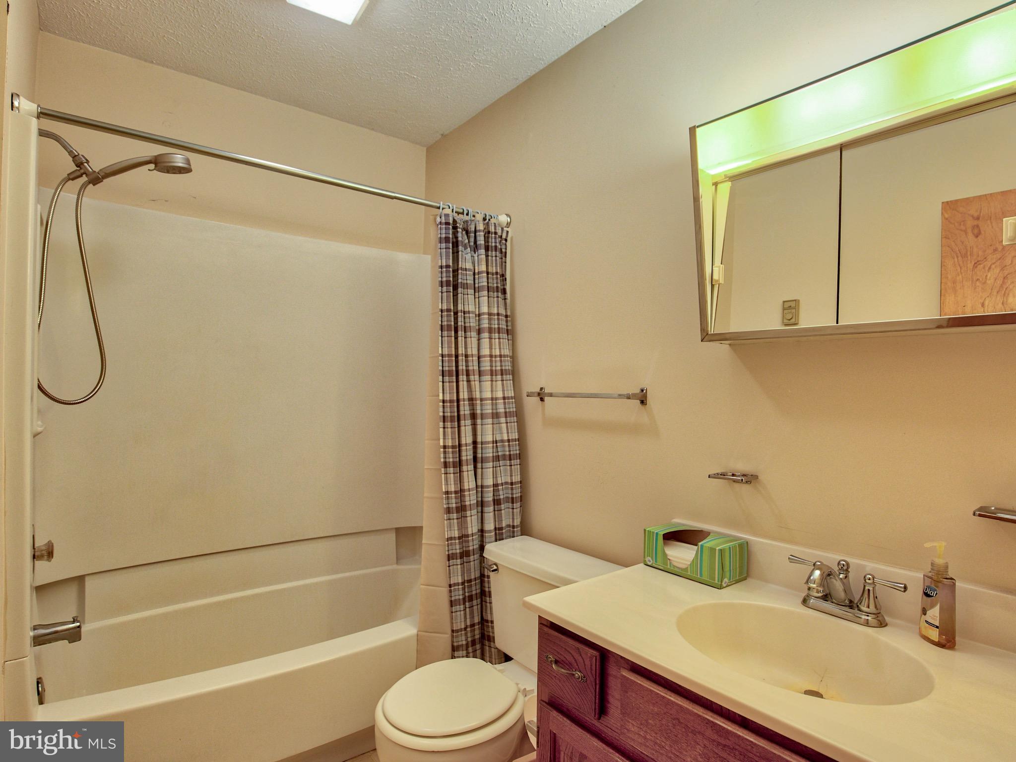 709 Cattail Road Winchester, VA 22603 - Photo 13 of 30 Bath