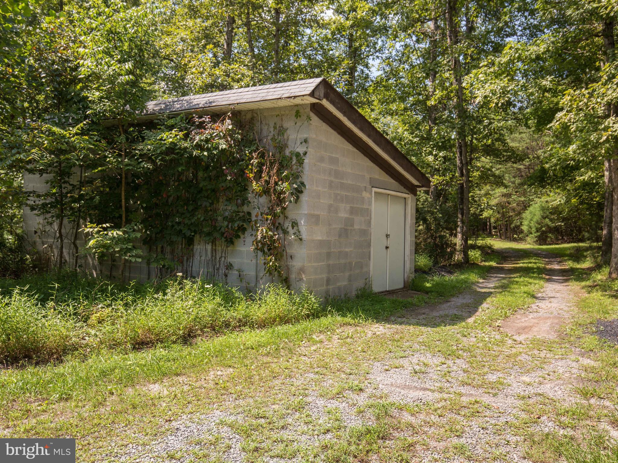 709 Cattail Road Winchester, VA 22603 - Photo 3 of 30 Exterior (General)