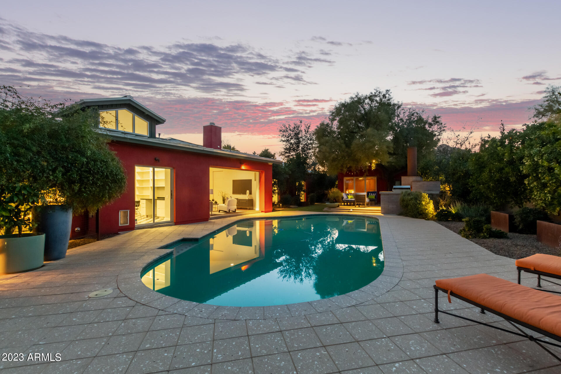 6912 East Chaparral Road Paradise Valley, AZ 85253 - Photo 29 of 40 LARGE BACKYARD!