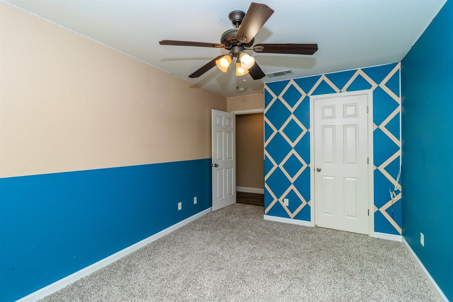 144 East Carpenter Avenue Reedley, CA 93654 - Photo 20 of 27 Gallery Image 20