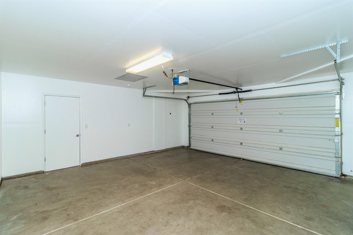 144 East Carpenter Avenue Reedley, CA 93654 - Photo 26 of 27 Gallery Image 26