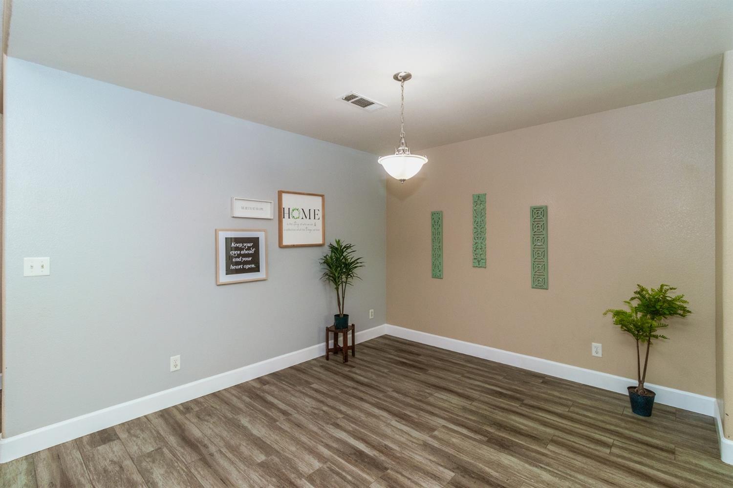 144 East Carpenter Avenue Reedley, CA 93654 - Photo 9 of 27 Gallery Image 9
