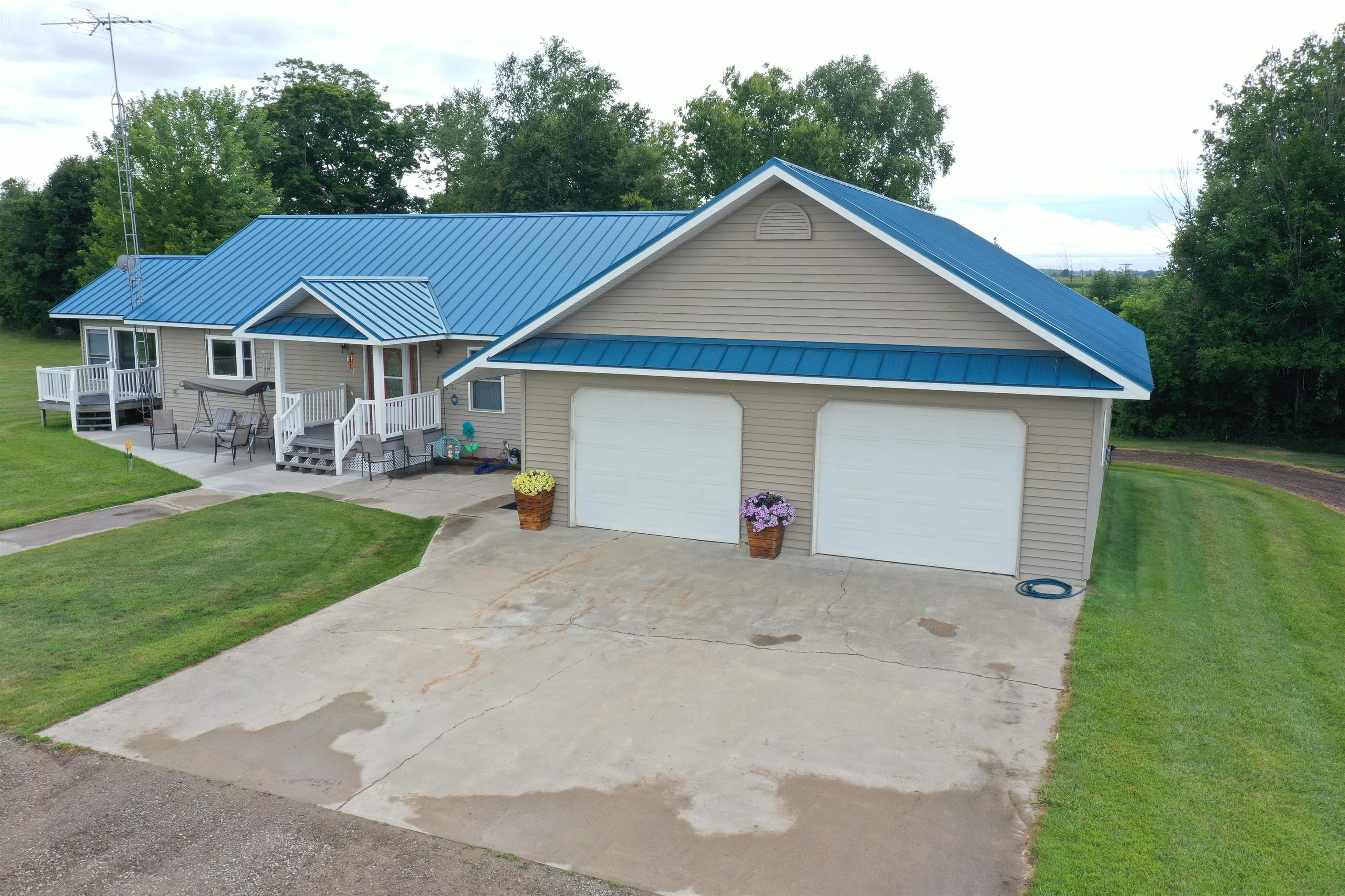 125 West Gallagher Road West Branch, MI 48661 - Photo 3 of 64