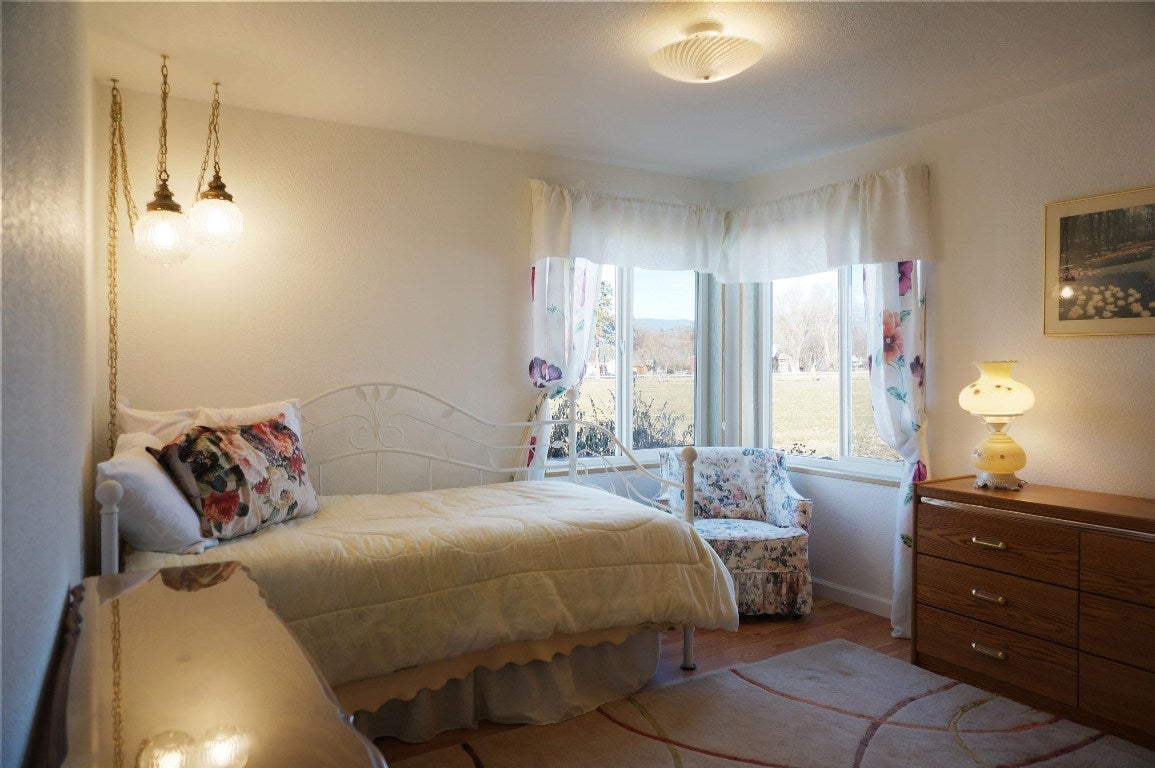 11011 Eastside Road Fort Jones, CA 96032 - Photo 21 of 26 Gallery Image 21