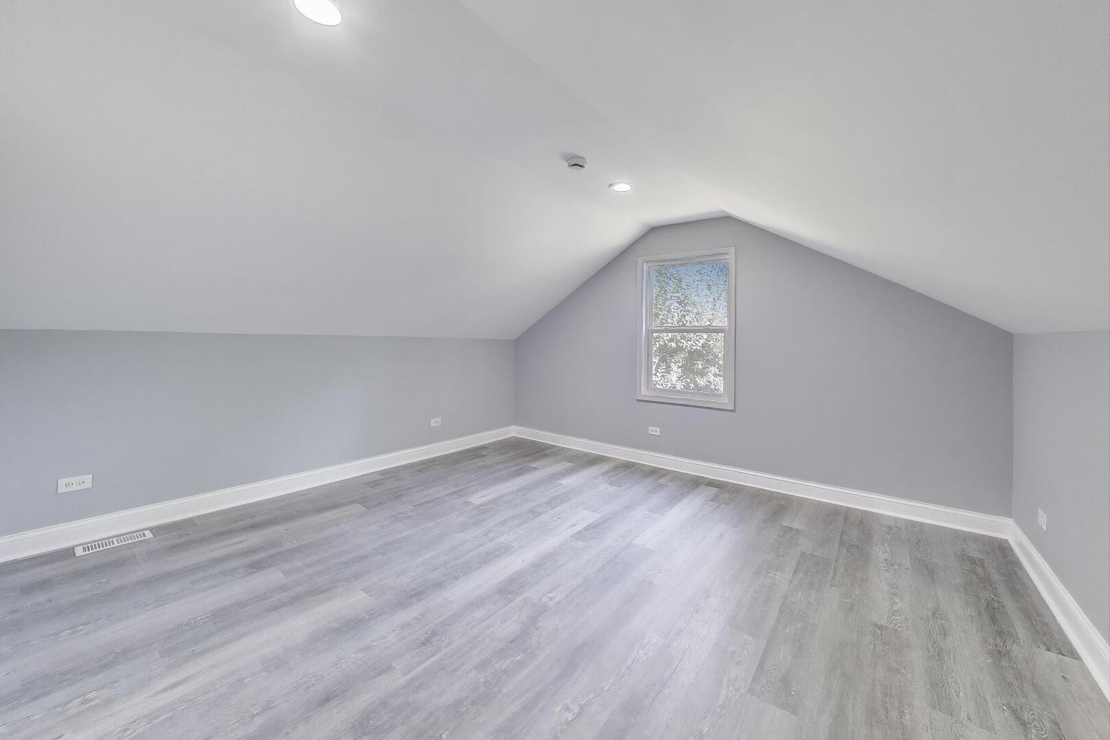 Undisclosed Address Chicago, IL 60622 - Photo 21 of 33 wooden floor in a room