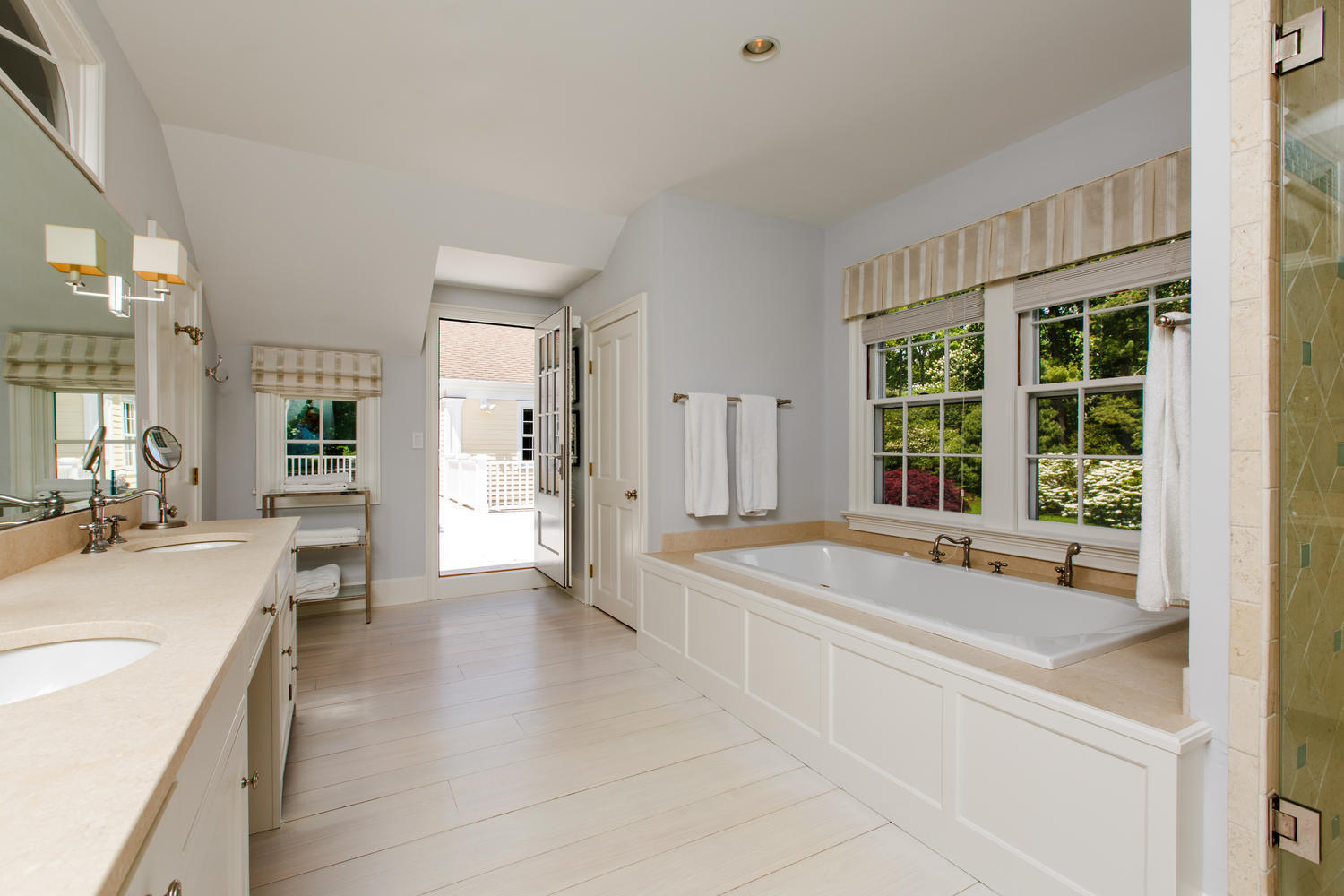 401 Brushy Ridge Road New Canaan, CT 06840 - Photo 20 of 34 401 Brushy Ridge Rd New Canaan-large-035