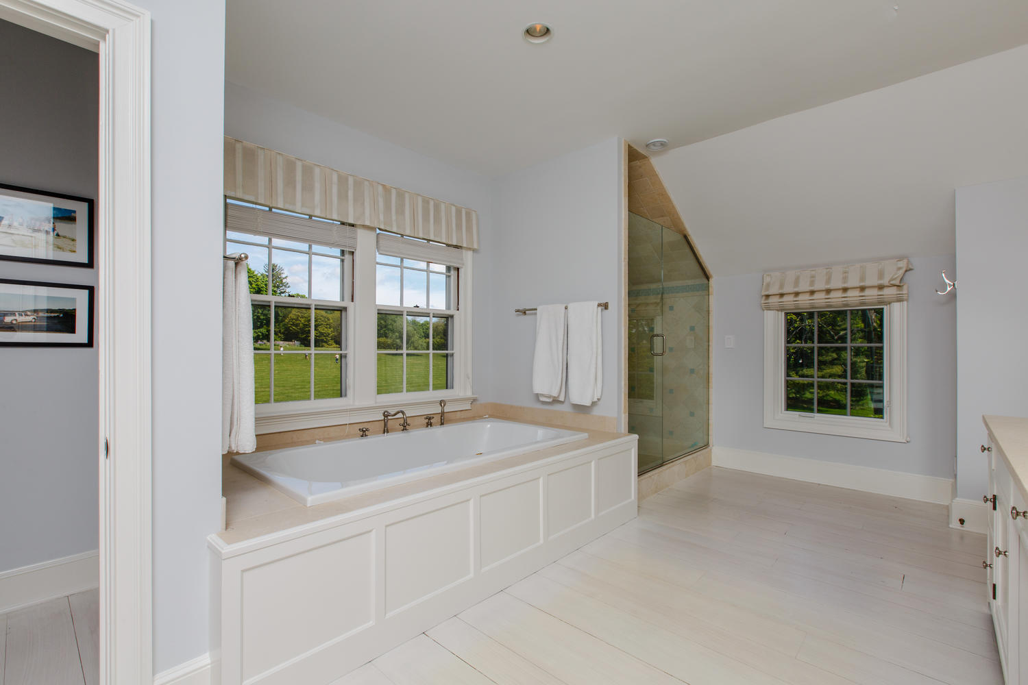 401 Brushy Ridge Road New Canaan, CT 06840 - Photo 21 of 34 401 Brushy Ridge Rd New Canaan-large-036