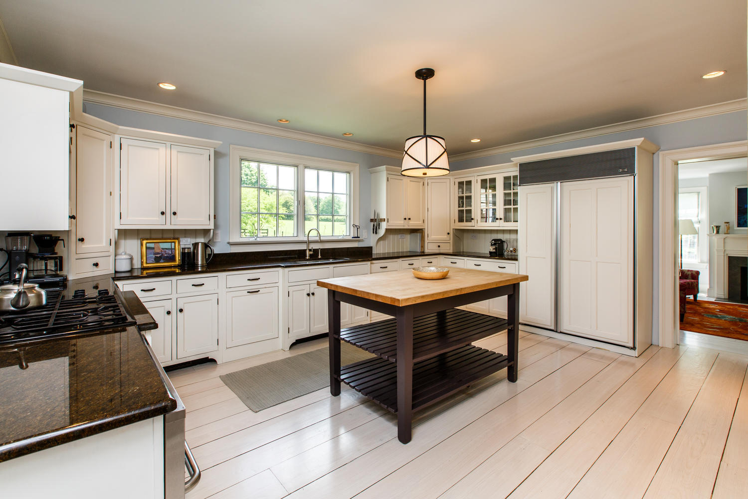 401 Brushy Ridge Road New Canaan, CT 06840 - Photo 8 of 34 401 Brushy Ridge Rd New Canaan-large-020
