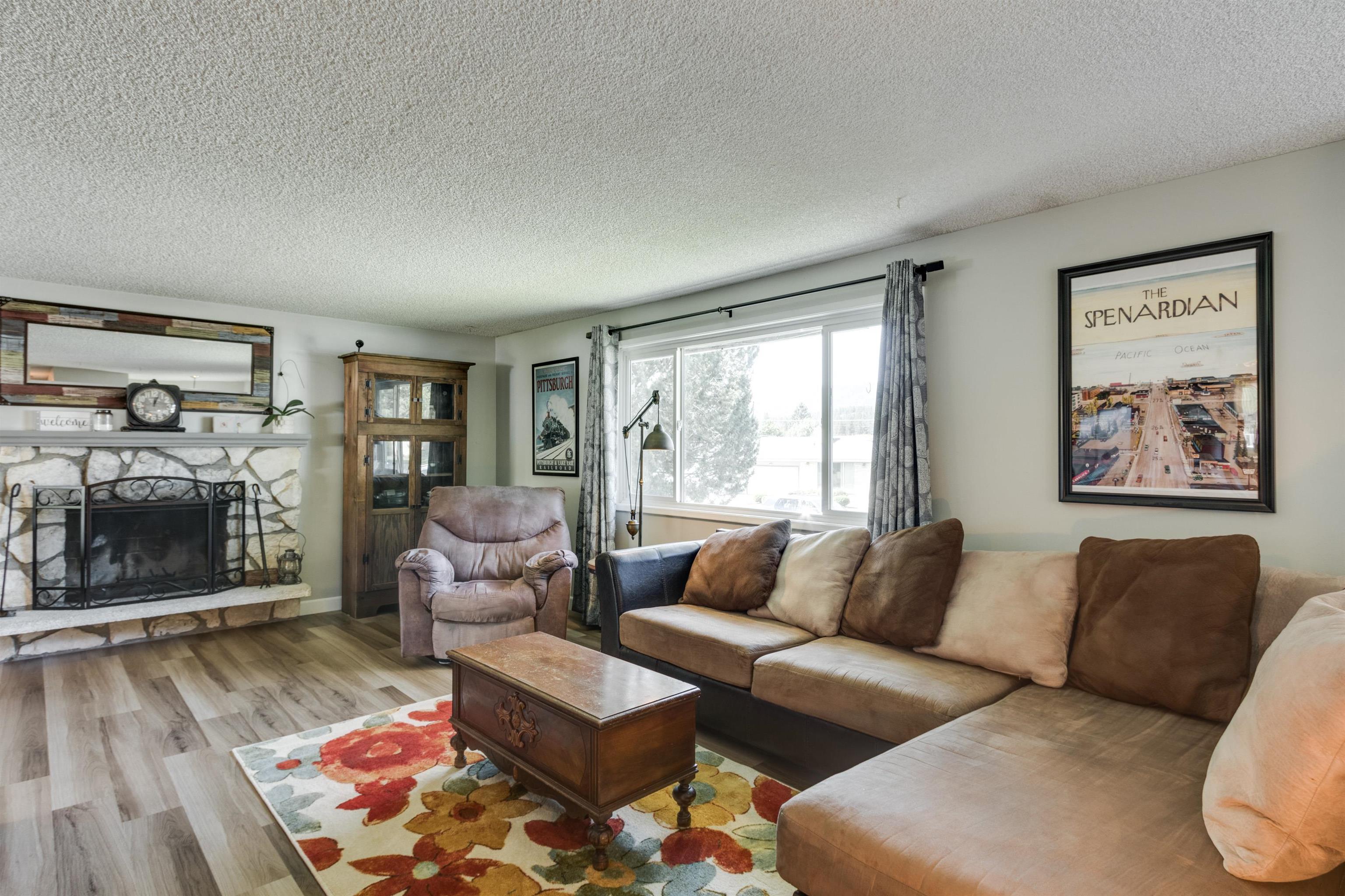 2207 South Herald Road Spokane, WA 99206 - Photo 5 of 36 Gallery Image 5