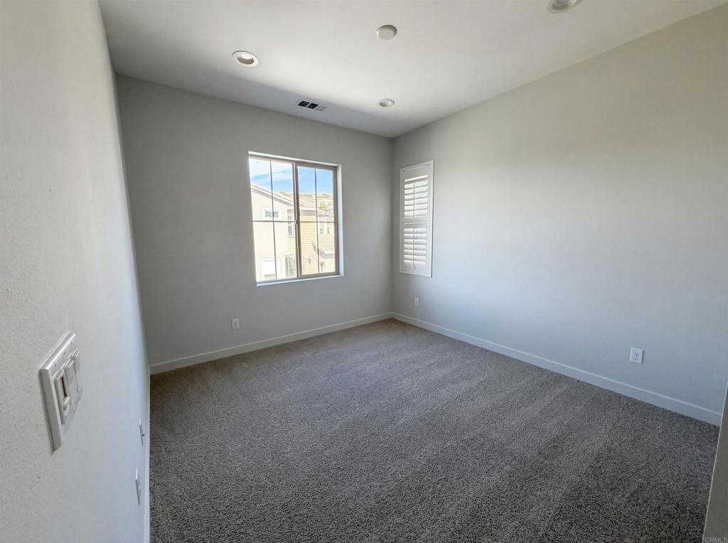 951 Camino Aldea Chula Vista, CA 91913 - Photo 17 of 31