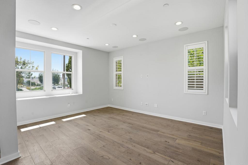 951 Camino Aldea Chula Vista, CA 91913 - Photo 6 of 60
