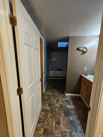 $352,000 | 4317 West 900 North, Macy, IN 46951