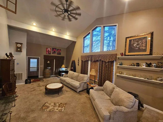 $352,000 | 4317 West 900 North, Macy, IN 46951