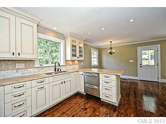 4201 Walker Road Charlotte, NC 28211 - Photo 3 of 16 Gallery Image 3