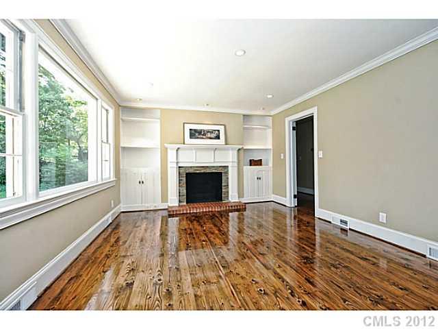4201 Walker Road Charlotte, NC 28211 - Photo 6 of 16 Gallery Image 6