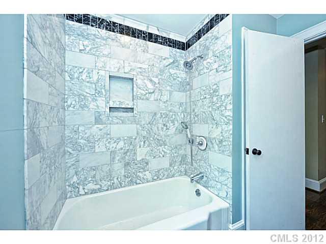 4201 Walker Road Charlotte, NC 28211 - Photo 9 of 16 Gallery Image 9