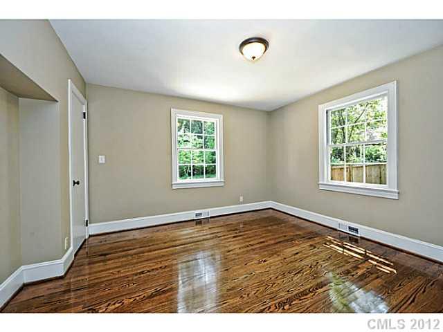 4201 Walker Road Charlotte, NC 28211 - Photo 10 of 16 Gallery Image 10