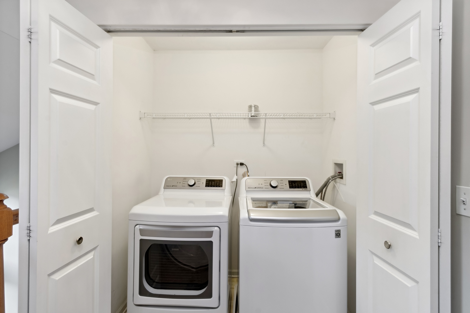 5471 McDonough Road Hoffman Estates, IL 60192 - Photo 16 of 32 a utility room with dryer and washer