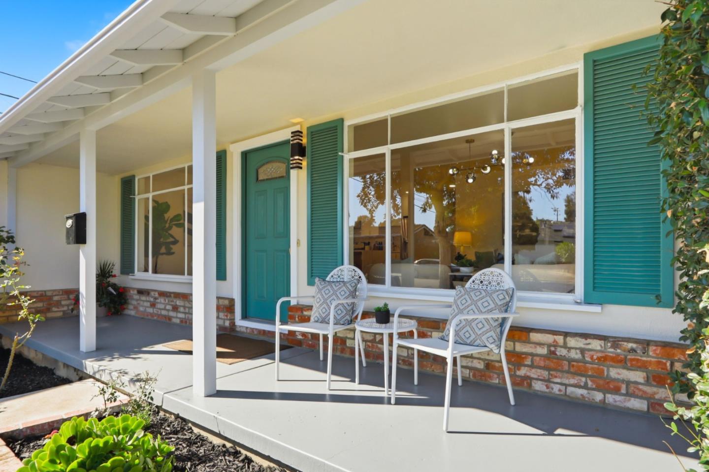 213 Clarence Avenue Sunnyvale, CA 94086 - Photo 4 of 45