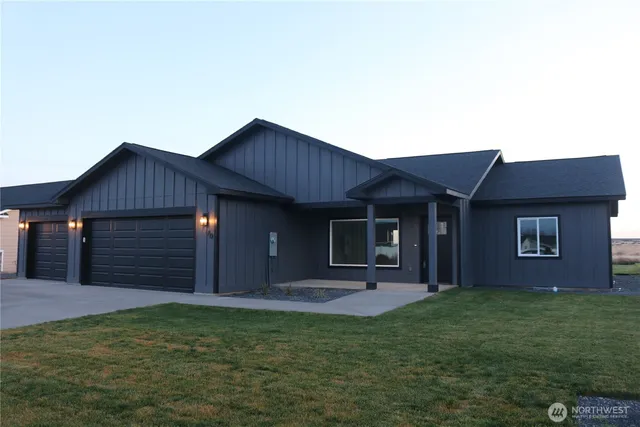 $439,999 | 70 Sunwest Drive, Ephrata, WA 98823