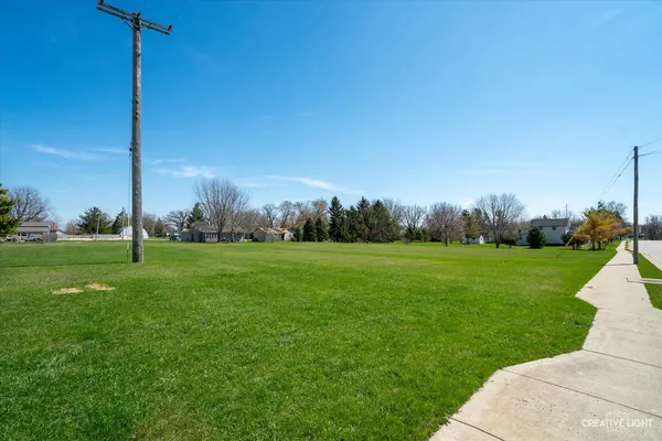 $75,000 | 237 Peru Street, Paw Paw, IL 61353