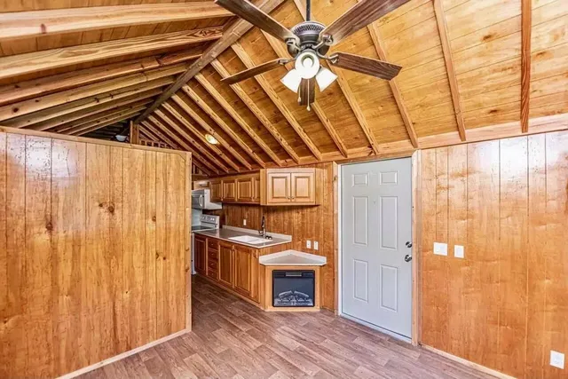 a view of a storage & utility room
