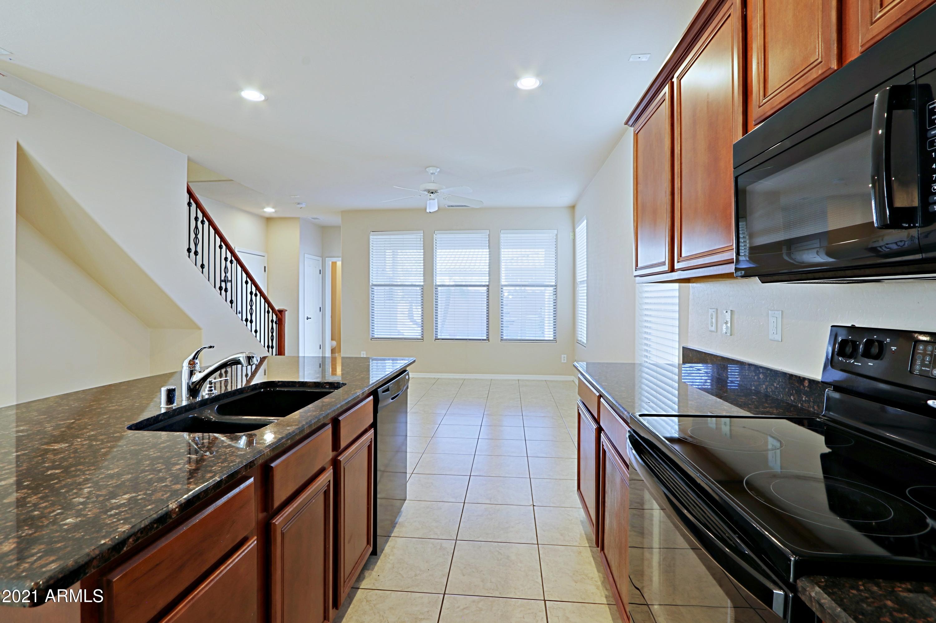 3416 West Florimond Road Phoenix, AZ 85086 - Photo 9 of 41 Kitchen 5