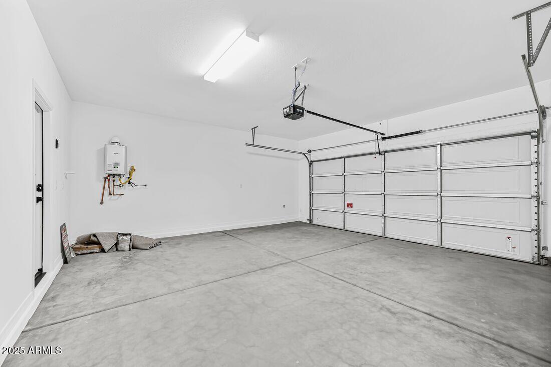 9964 West Piccadilly Road Avondale, AZ 85392 - Photo 36 of 52 a view of a garage