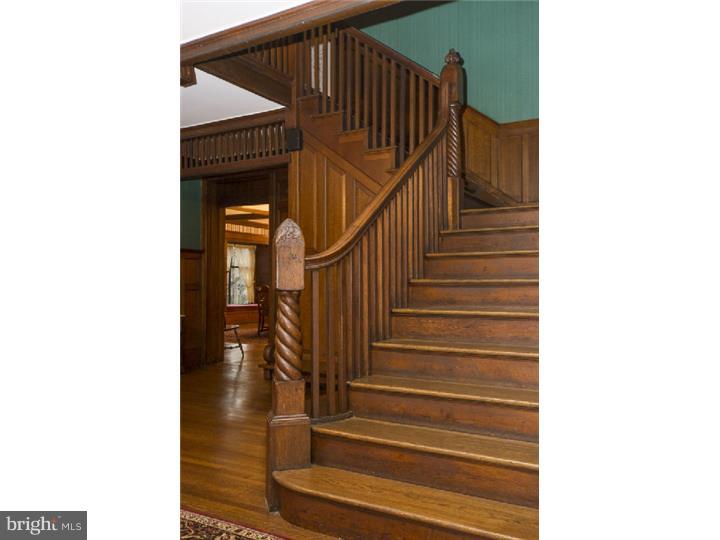304 Radnor Street Road Wayne, PA 19087 - Photo 5 of 25