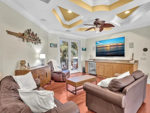 $4,150,000 | 4431 Northeast 24th Avenue, Lighthouse Point, FL 33064