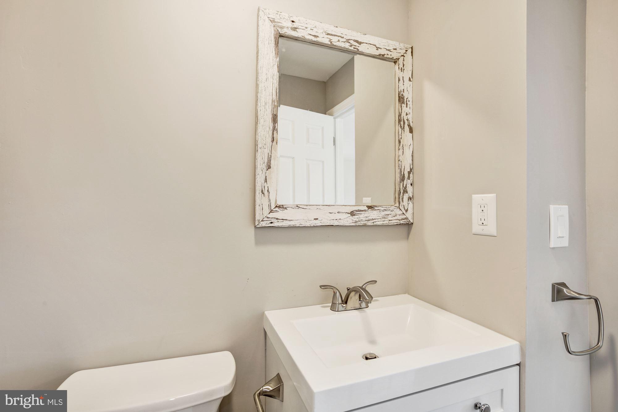 113 Salina Road Sewell, NJ 08080 - Photo 19 of 27 Powder Room