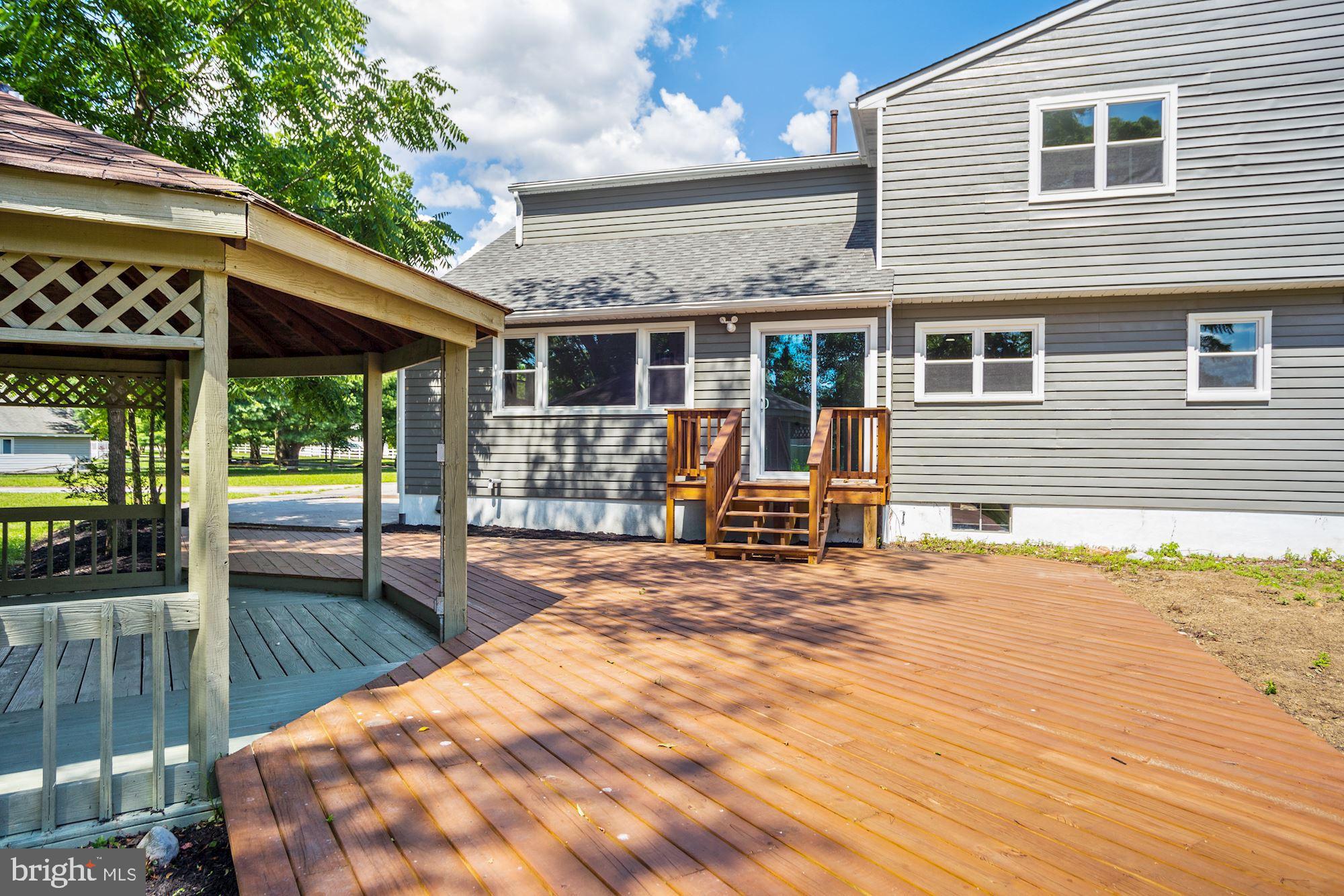 113 Salina Road Sewell, NJ 08080 - Photo 25 of 27 Deck