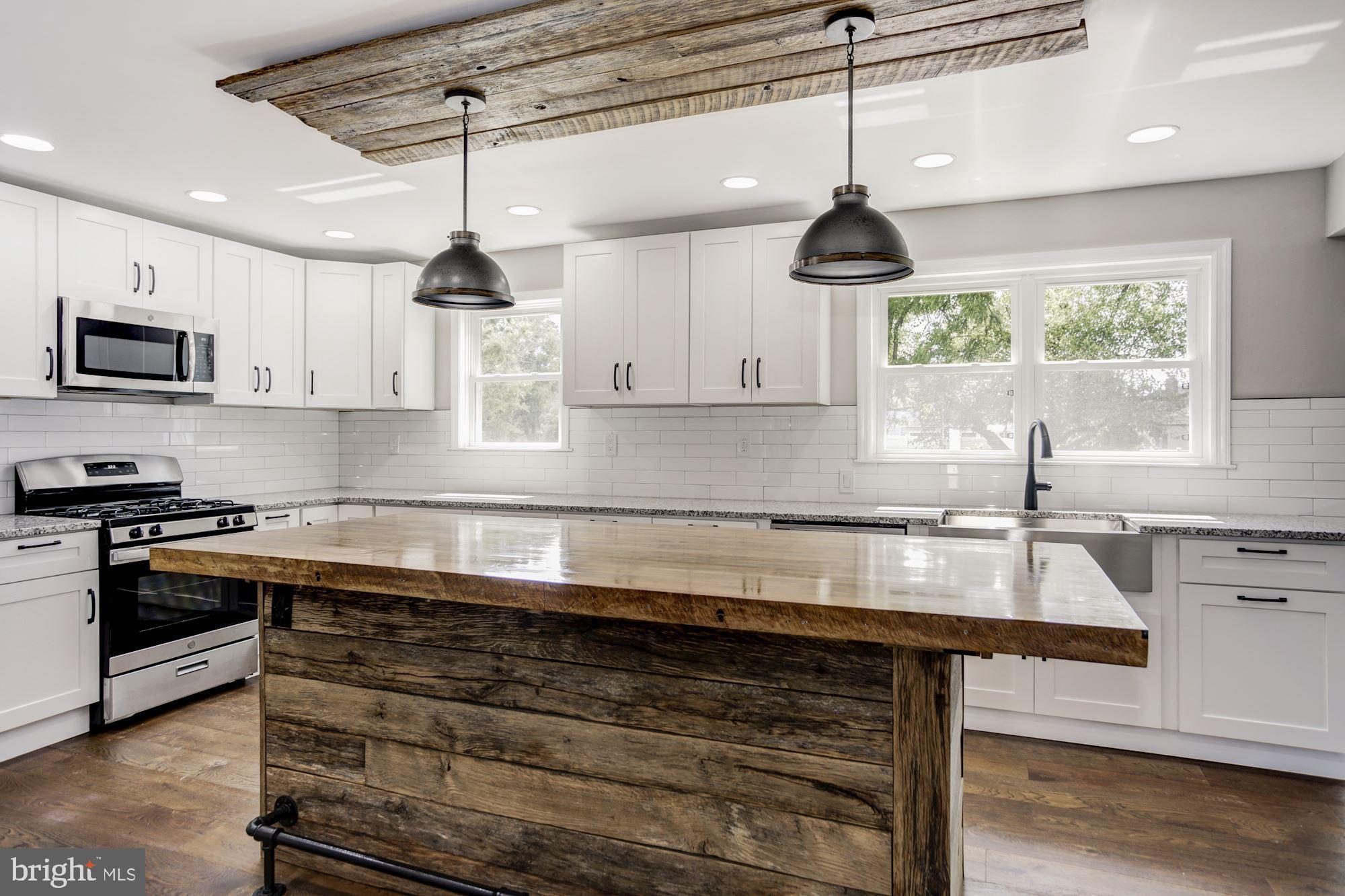 113 Salina Road Sewell, NJ 08080 - Photo 7 of 27 Kitchen
