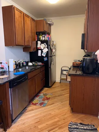 $2,100 | 1617 West Wallen Avenue, Unit 2, Chicago, IL 60626