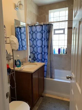 $2,100 | 1617 West Wallen Avenue, Unit 2, Chicago, IL 60626