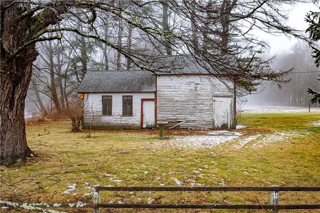 $390,000 | 371 Central Pike, Scituate, RI 02857