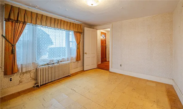 $390,000 | 371 Central Pike, Scituate, RI 02857