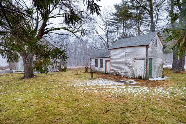 $390,000 | 371 Central Pike, Scituate, RI 02857