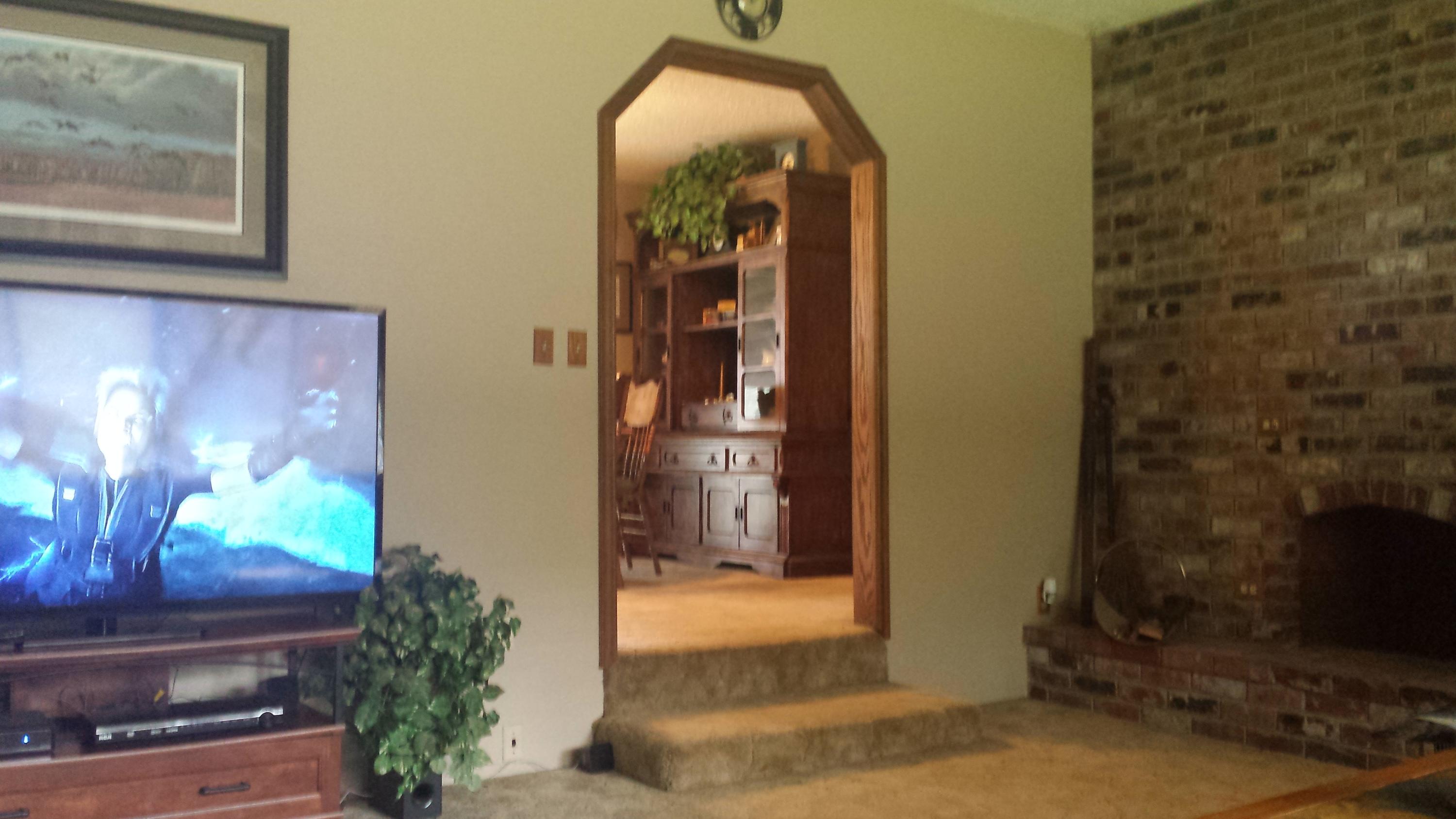 17874 Walker Mine Road Redding, CA 96003 - Photo 20 of 33 Entrance to dining room
