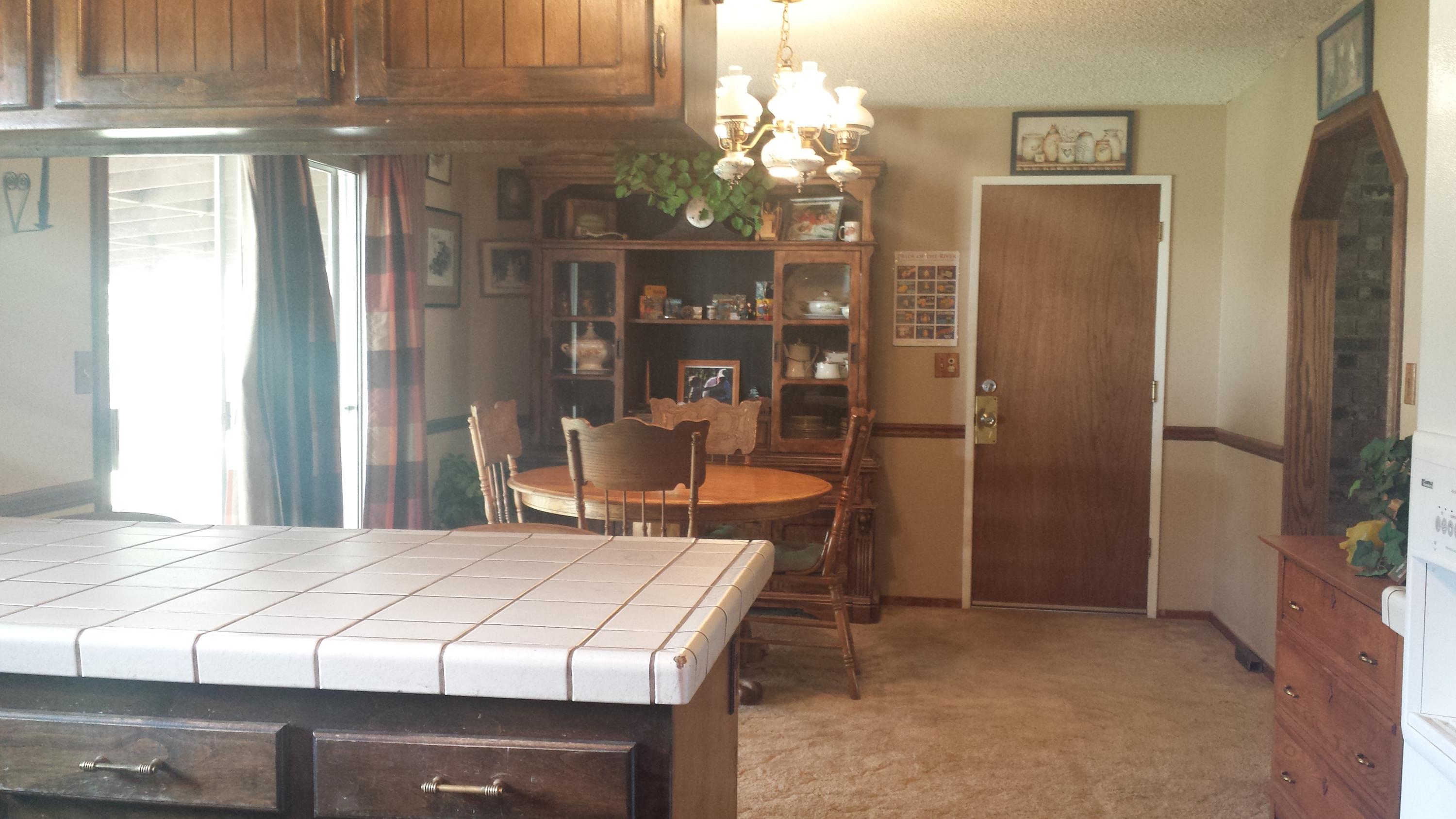 17874 Walker Mine Road Redding, CA 96003 - Photo 21 of 33 Kitchen to Dining