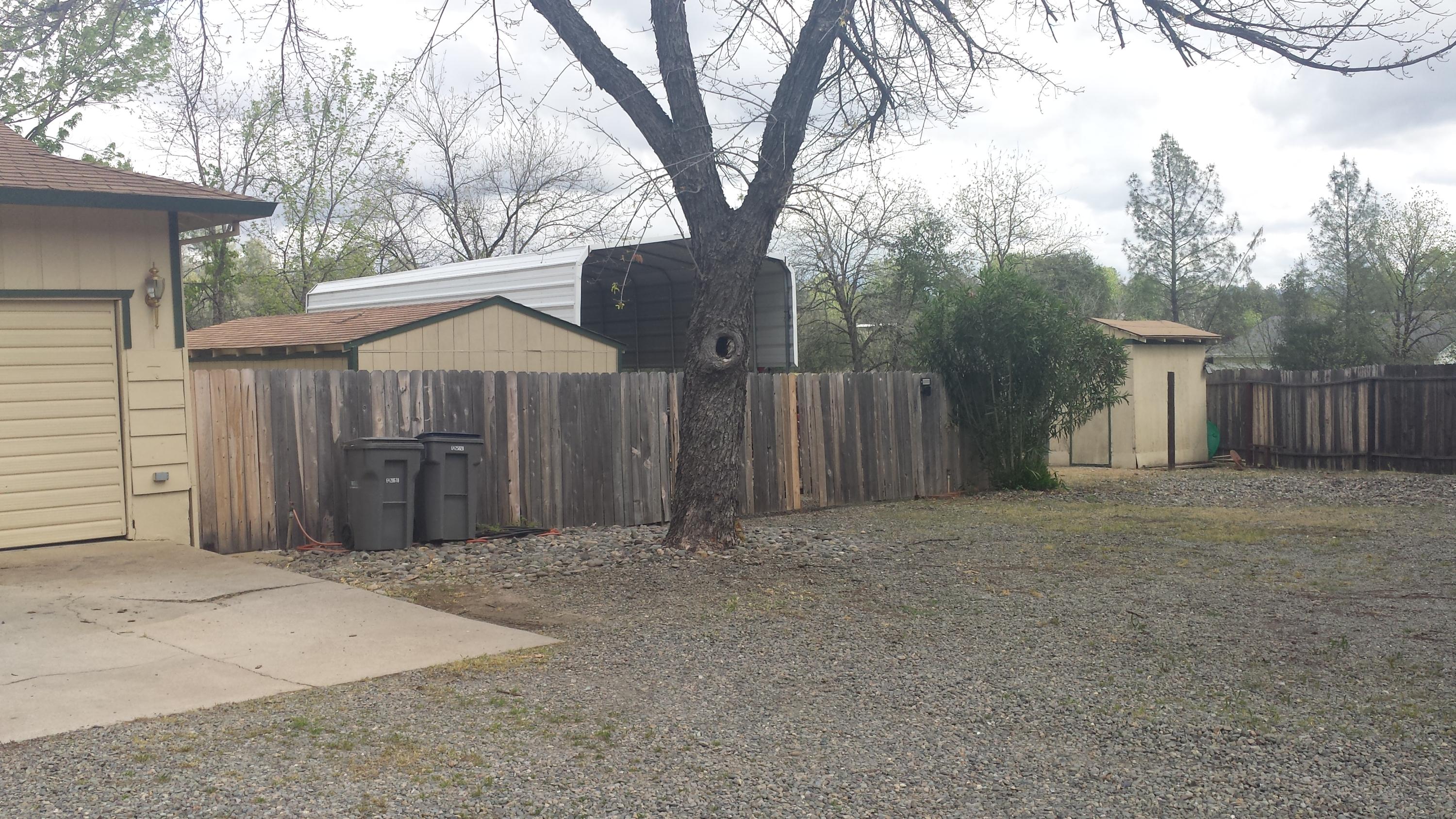 17874 Walker Mine Road Redding, CA 96003 - Photo 3 of 33 Lots of parking