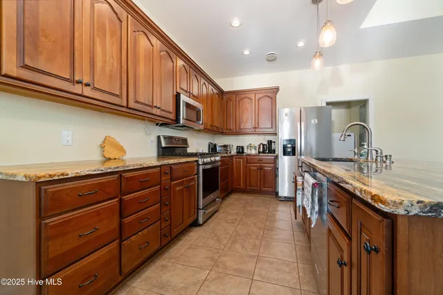 $980,000 | 9524 Connie Cove Road, Oriental, NC 28571