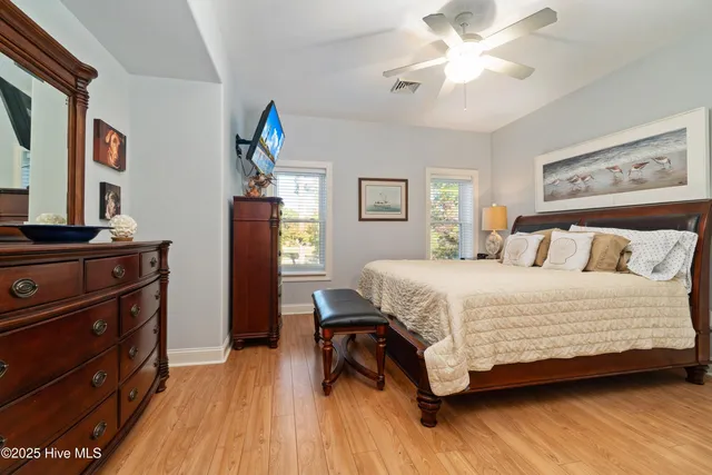 $980,000 | 9524 Connie Cove Road, Oriental, NC 28571