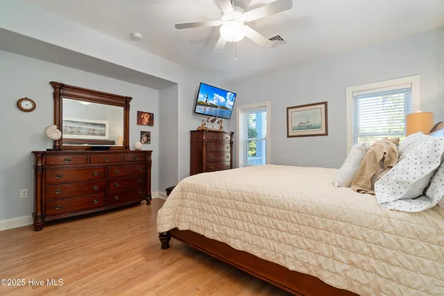 $980,000 | 9524 Connie Cove Road, Oriental, NC 28571