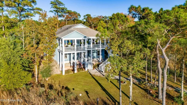 $980,000 | 9524 Connie Cove Road, Oriental, NC 28571