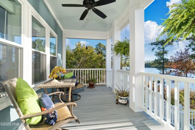 $980,000 | 9524 Connie Cove Road, Oriental, NC 28571