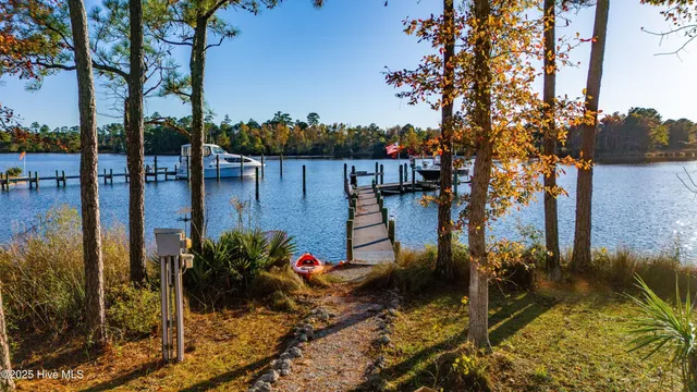 $980,000 | 9524 Connie Cove Road, Oriental, NC 28571