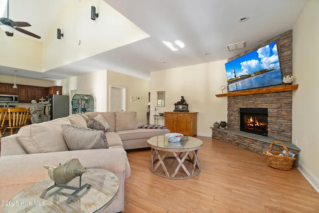 $980,000 | 9524 Connie Cove Road, Oriental, NC 28571